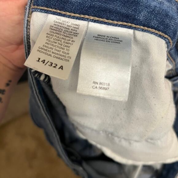 Lucky Brand Low Rise Lolita Skinny Jeans Distressed Stretch Medium Wash Sz 14/32 - Picture 8 of 9